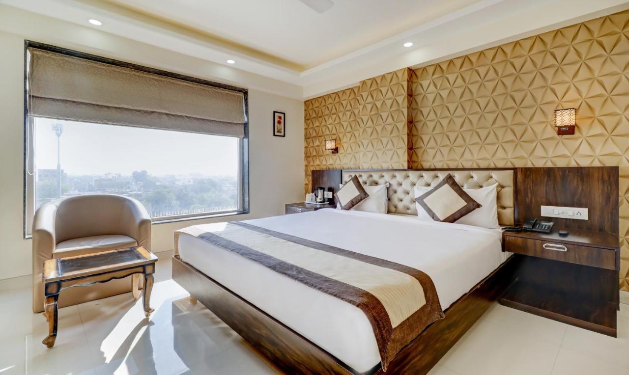 Sanskar Hotel Jaipur Eksteriør bilde