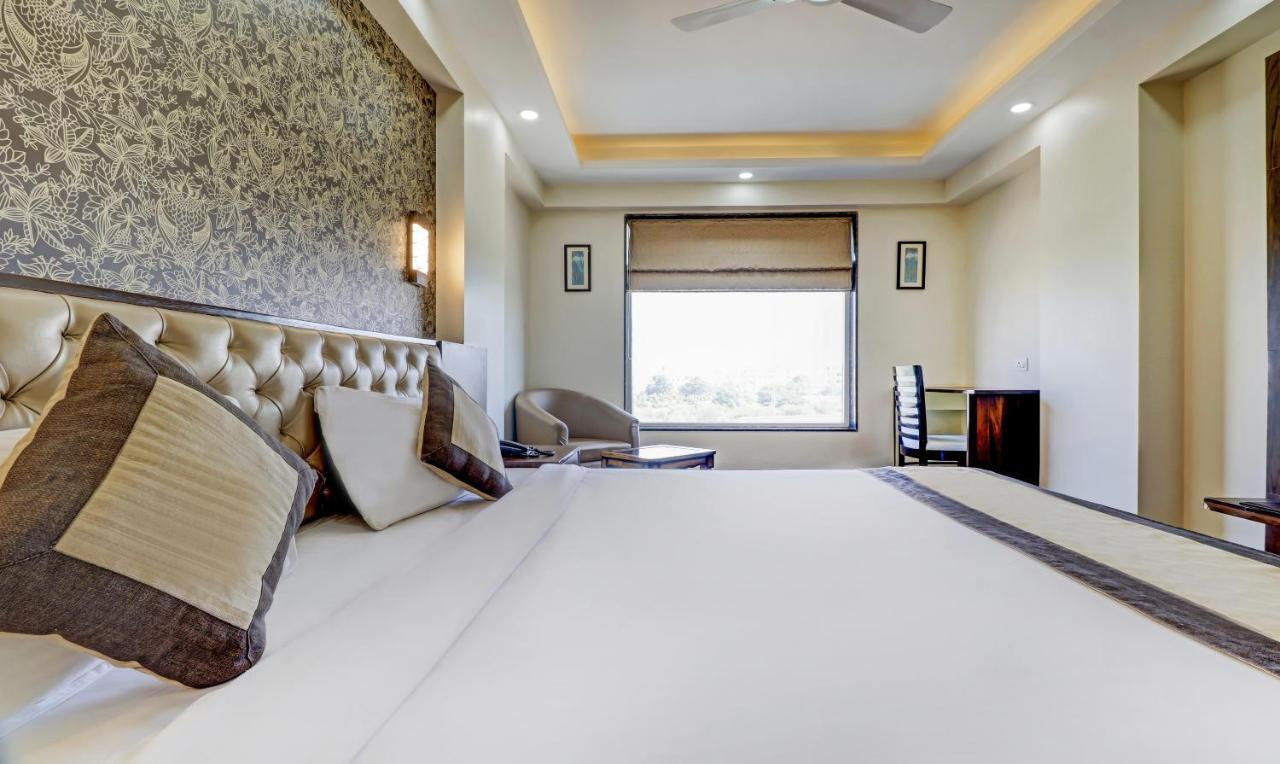 Sanskar Hotel Jaipur Eksteriør bilde