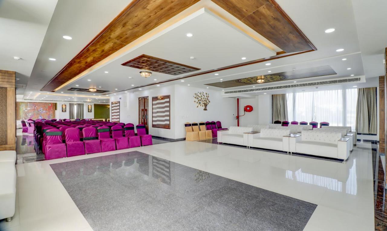 Sanskar Hotel Jaipur Eksteriør bilde